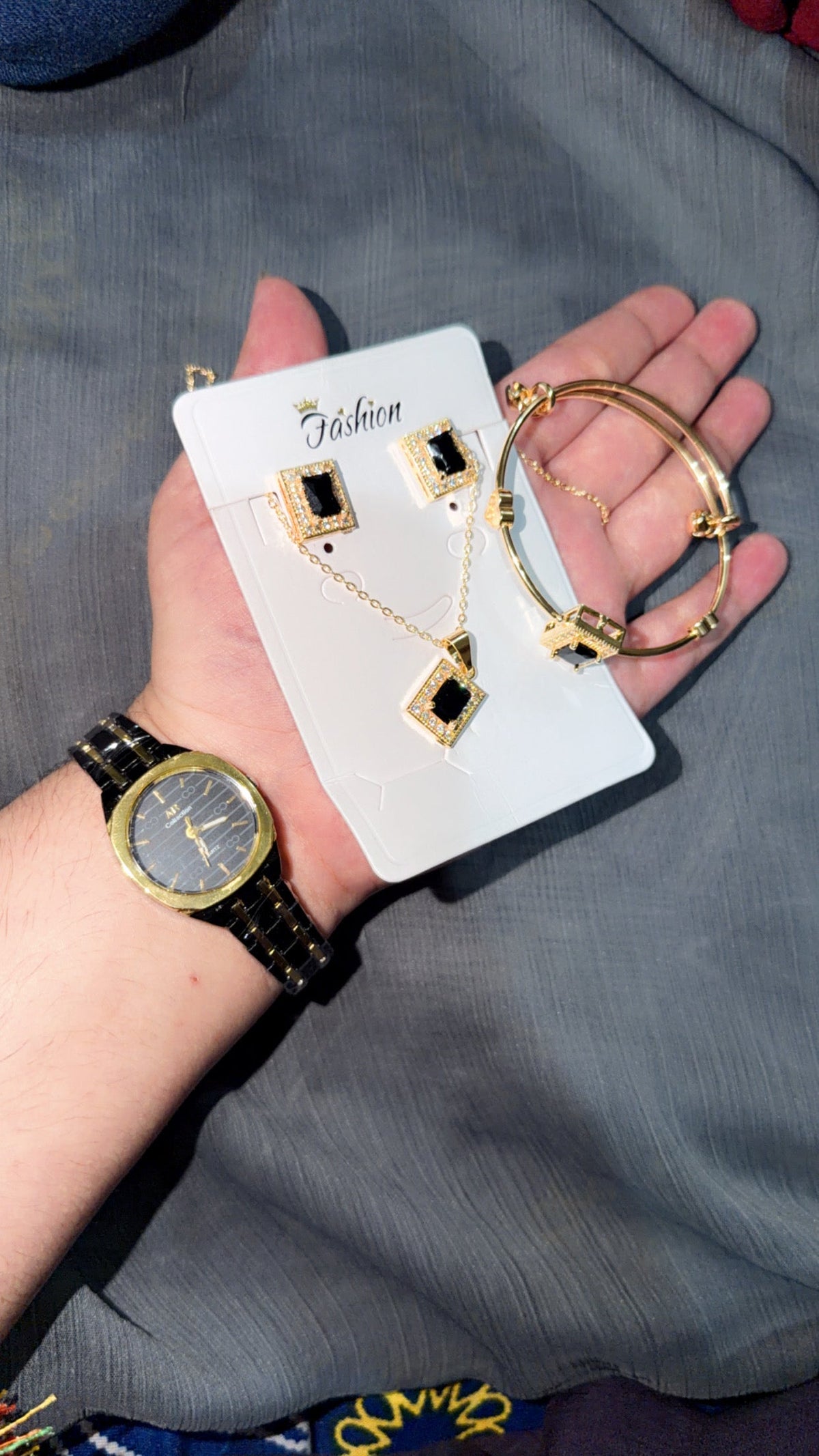 Royal Onyx Luxury Jewelry & Watch Gift Set – 5-Piece Combo Watch Earrings Bracelet Necklace