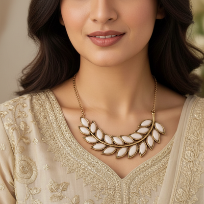 Ivory Laurel Necklace