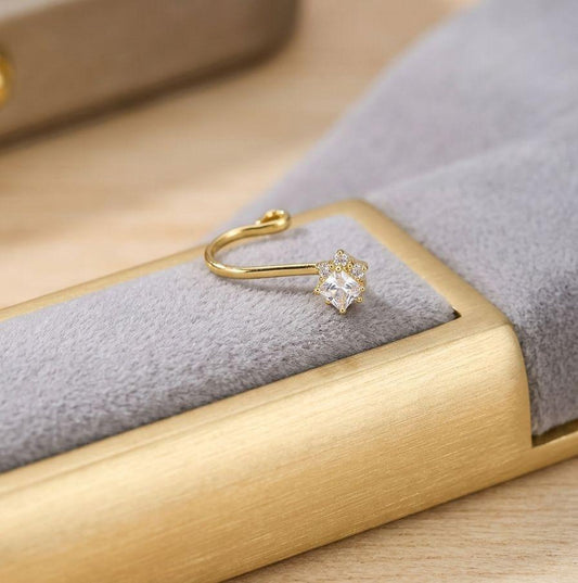 Mini Nose Pin