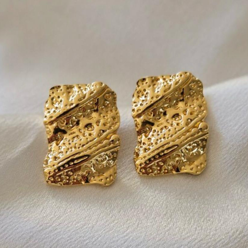 Stainless Steel Hammered Studs