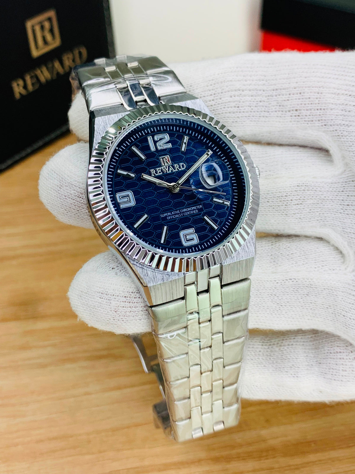 BIN-B Reward Honeycomb Luxury Chronometer Watch – Premium Stainless Steel with Date