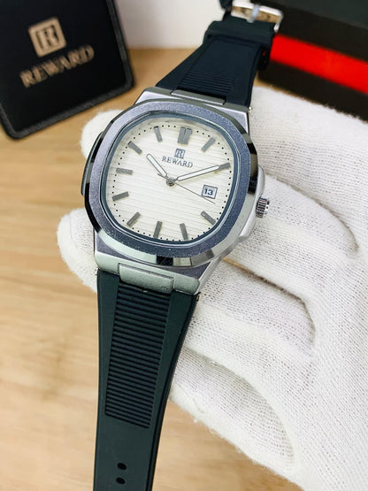 Luxury Men's Sport Watch – Gold Bezel & Textured Black Dial with Premium Silicone Strap